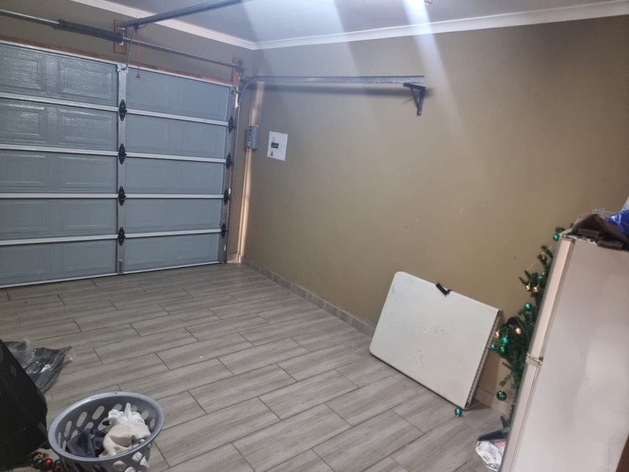 3 Bedroom Property for Sale in Waterval East North West